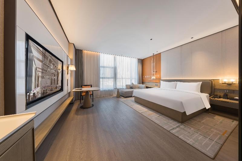 Grand Madison Hotel Xiangyang Hexin Outlets image