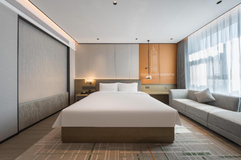 Grand Madison Hotel Xiangyang Hexin Outlets image