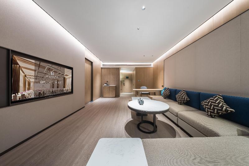 Grand Madison Hotel Xiangyang Hexin Outlets image