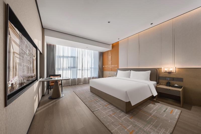 Grand Madison Hotel Xiangyang Hexin Outlets image