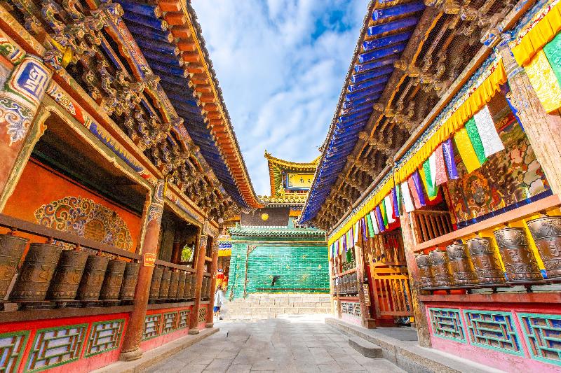 Madison Hotel Xining Hailu New District image