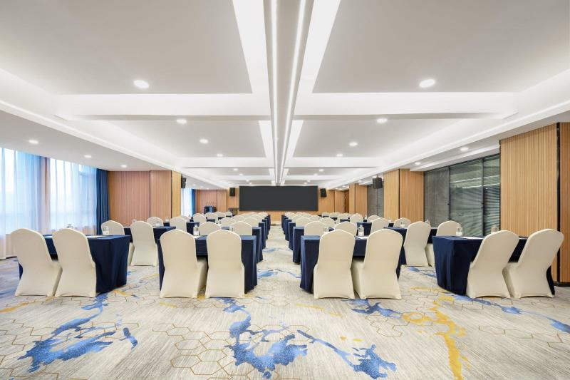 Madison Hotel Xining Hailu New District image