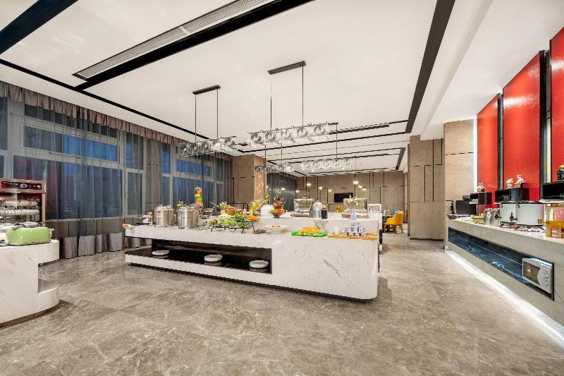 Madison Hotel Xining Hailu New District image