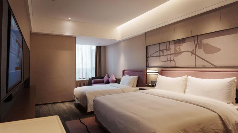 Madison Hotel Xining Hailu New District image