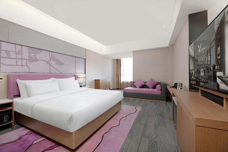 Madison Hotel Xining Hailu New District image