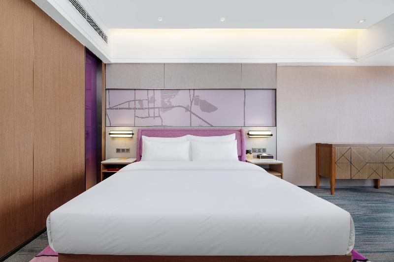 Madison Hotel Xining Hailu New District image