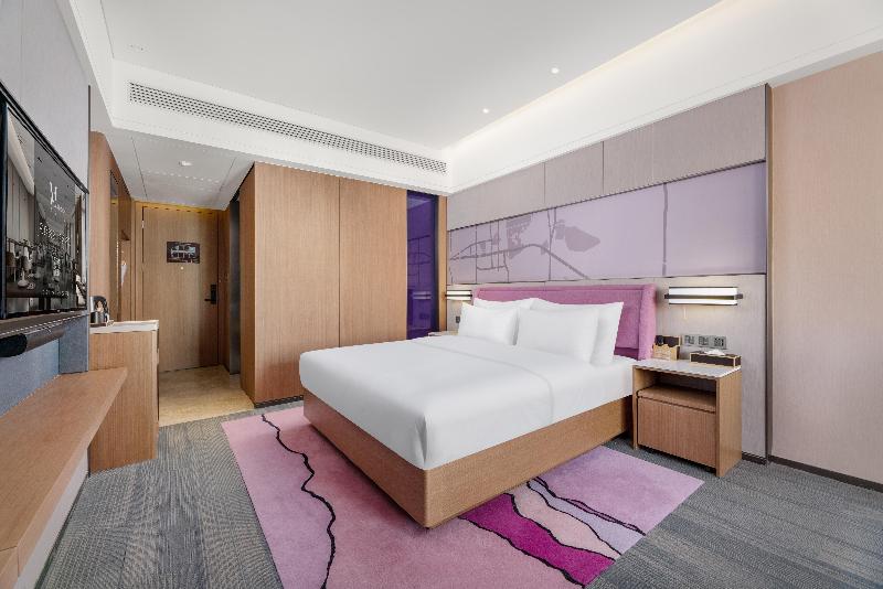 Madison Hotel Xining Hailu New District image