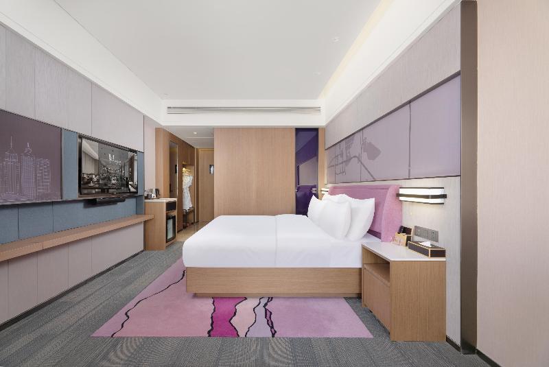 Madison Hotel Xining Hailu New District image
