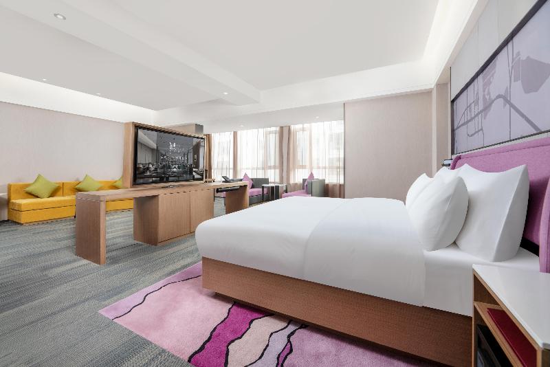Madison Hotel Xining Hailu New District image