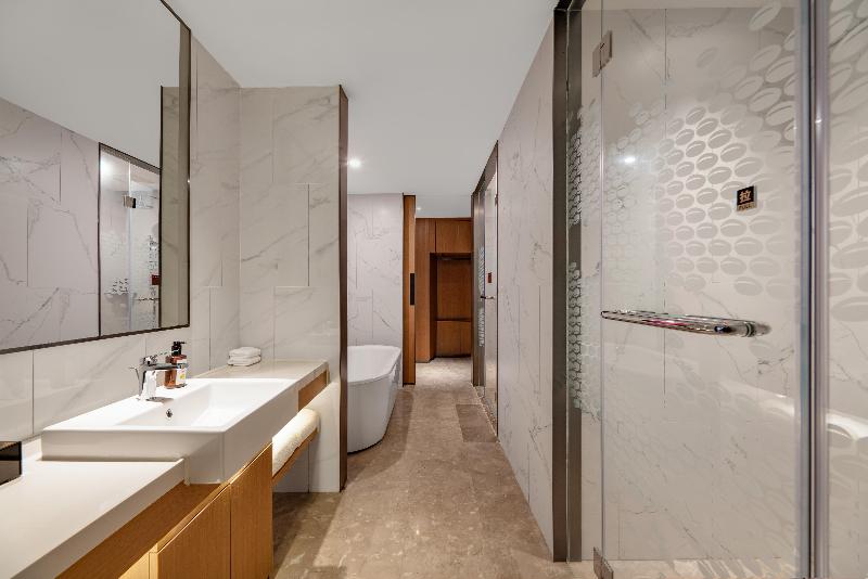 Madison Hotel Xining Hailu New District image