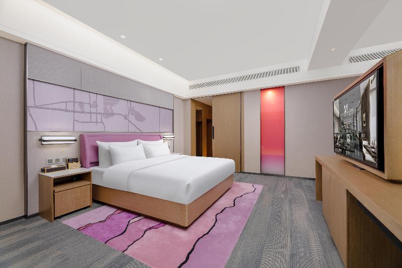 Madison Hotel Xining Hailu New District image
