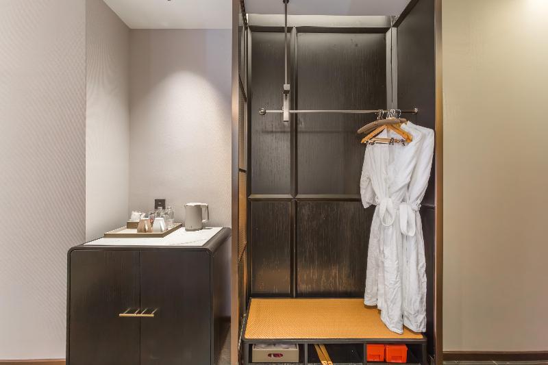 Madison Hotel Yinchuan Xinhua Gulou Tongfu image