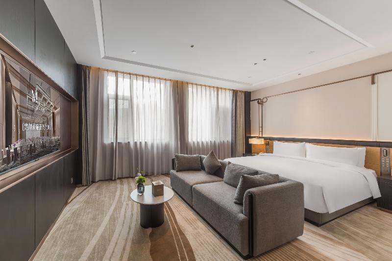 Madison Hotel Yinchuan Xinhua Gulou Tongfu image