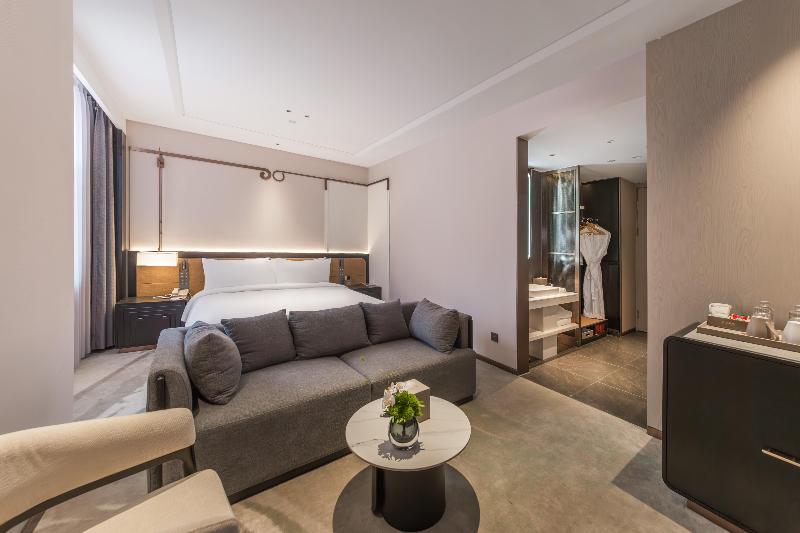 Madison Hotel Yinchuan Xinhua Gulou Tongfu image