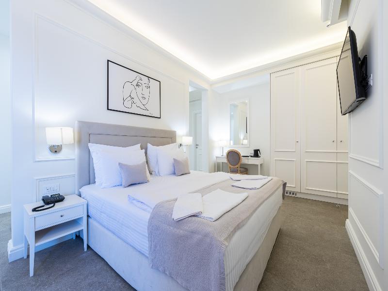 Hotel Eden image