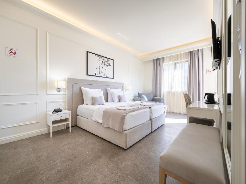 Hotel Eden image