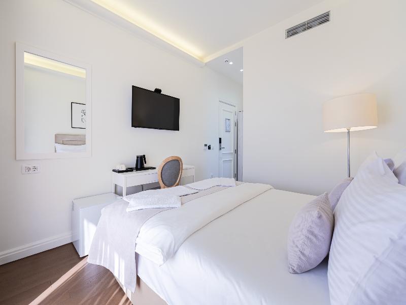 Hotel Eden image