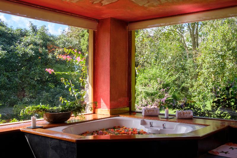 Luna Volcan, Adventure Spa - formerly Luna Runtun image