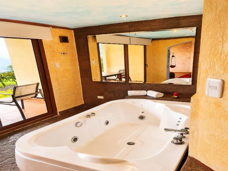 Luna Volcan, Adventure Spa - formerly Luna Runtun image