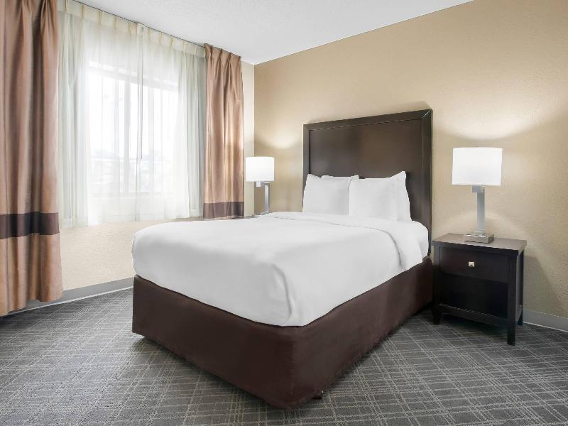 Comfort Inn Detroit Downtown image