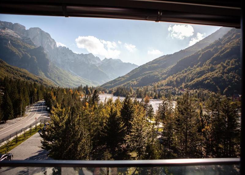 Hotel Valbor image