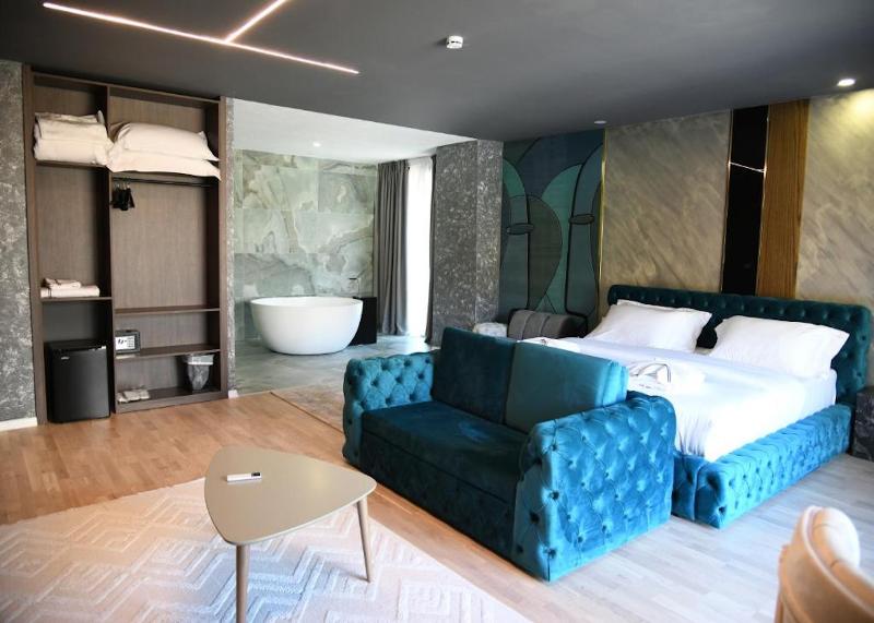 Hotel Valbor image