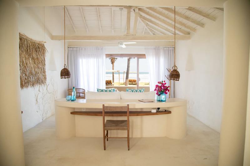Hotel Pomelo image