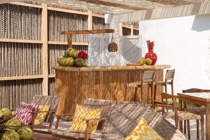 Hotel Pomelo image