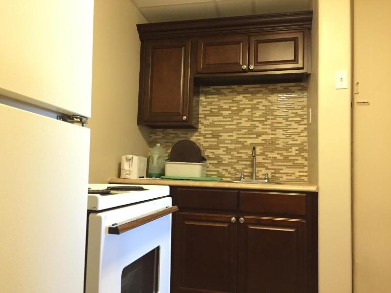 Admiral S Quay Motel Suites image