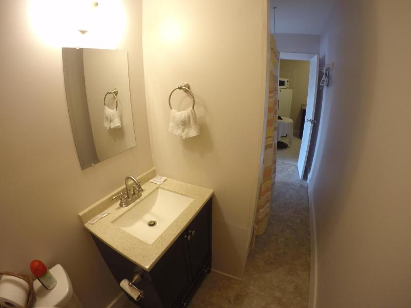 Admiral S Quay Motel Suites image