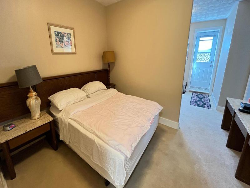 Admiral S Quay Motel Suites image