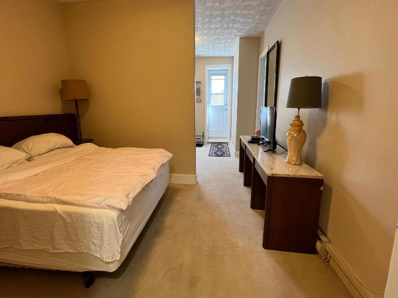 Admiral S Quay Motel Suites image