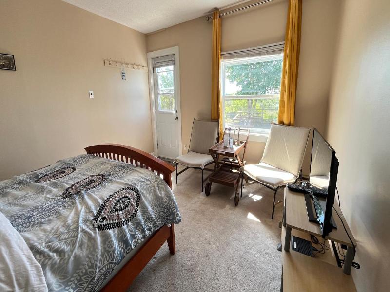Admiral S Quay Motel Suites image