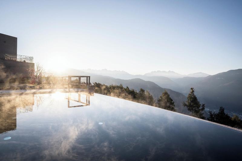 Hotel Belvedere- Fine Dining & Spa image