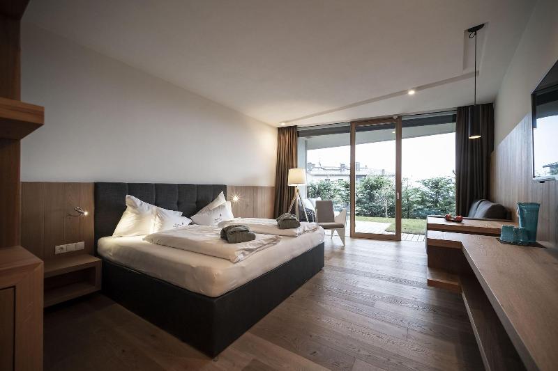 Hotel Belvedere- Fine Dining & Spa image