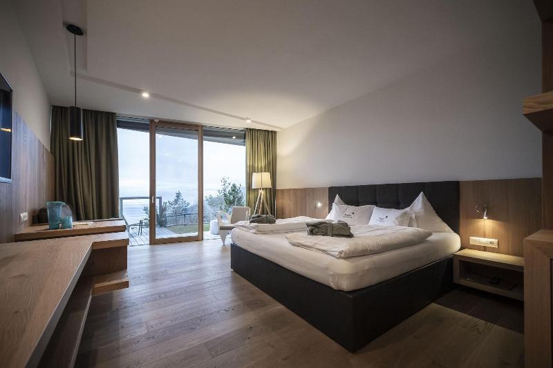 Hotel Belvedere- Fine Dining & Spa image