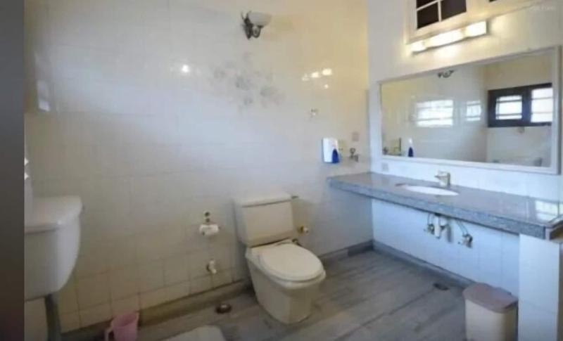 Badkhal Lake Resort image