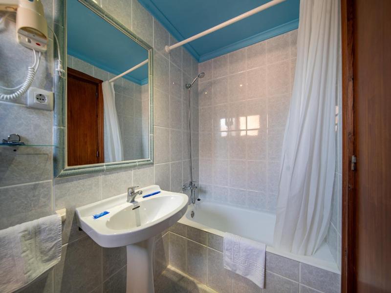 Hotel Buigues image