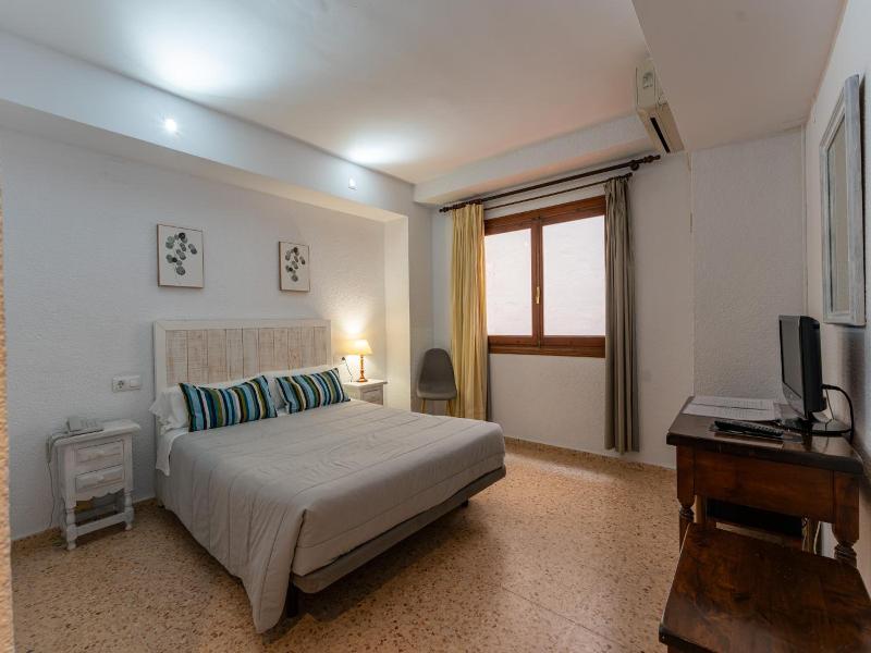 Hotel Buigues image