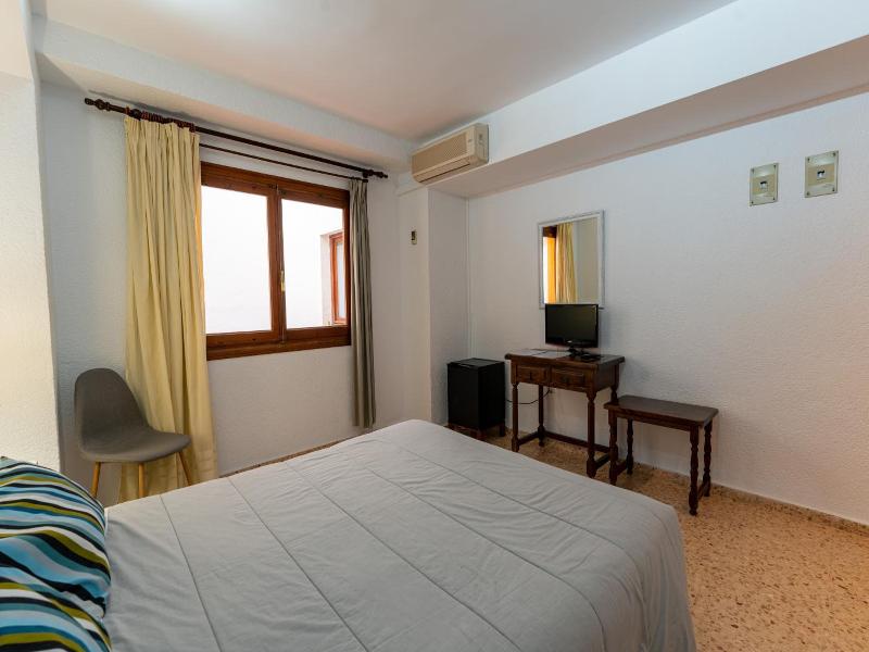 Hotel Buigues image