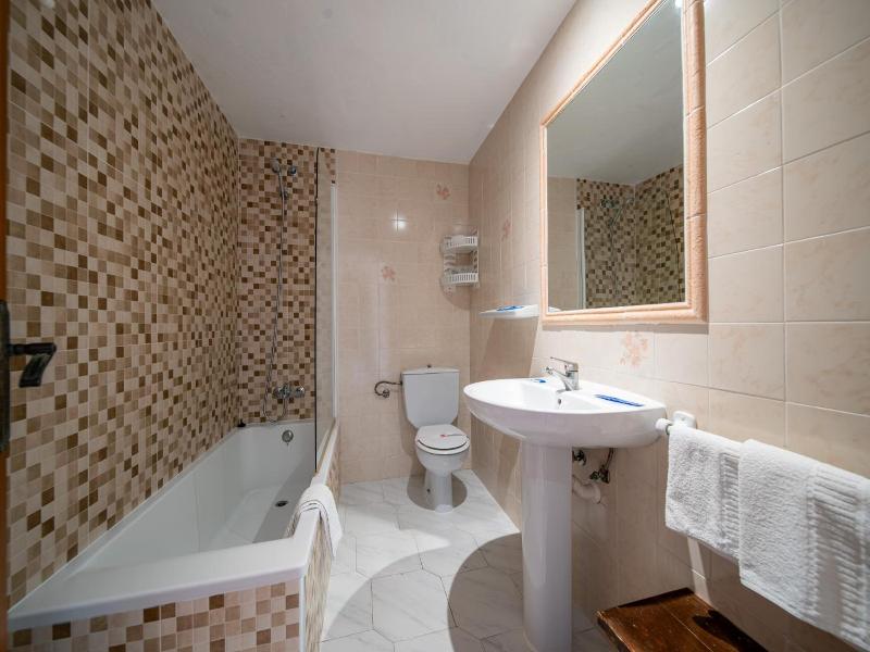 Hotel Buigues image
