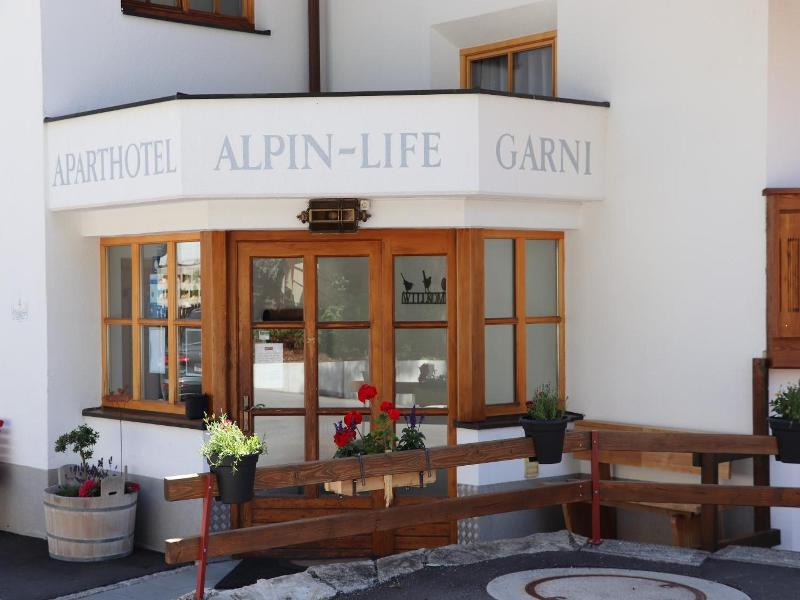 Aparthotel Alpin Life image