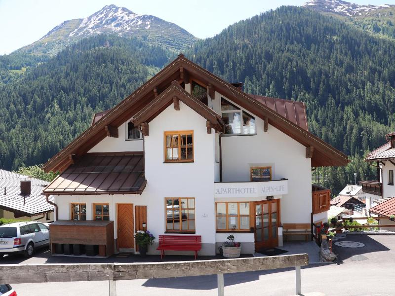 Aparthotel Alpin Life image