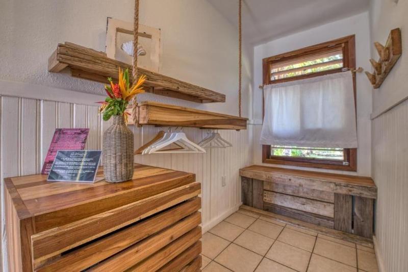 Camp Bay Lodge image