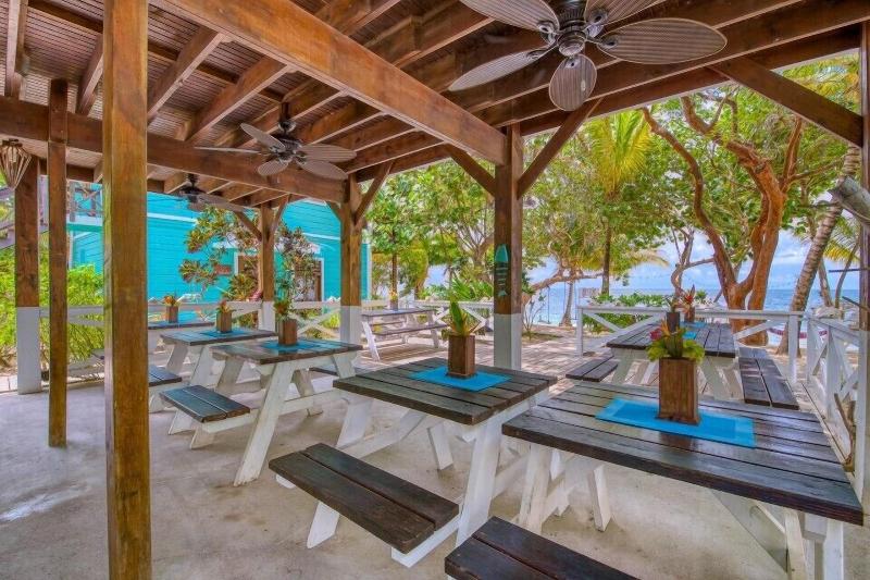 Camp Bay Lodge image