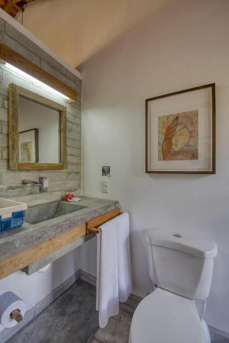 Camp Bay Lodge image