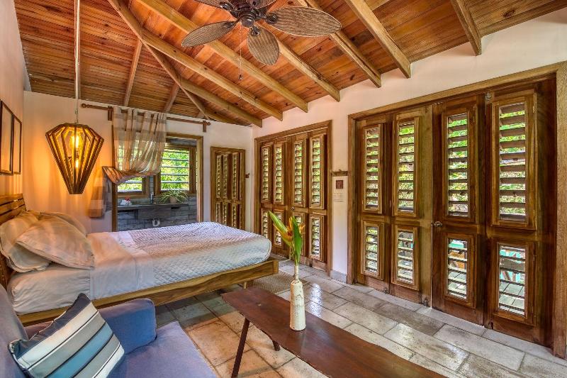 Camp Bay Lodge image