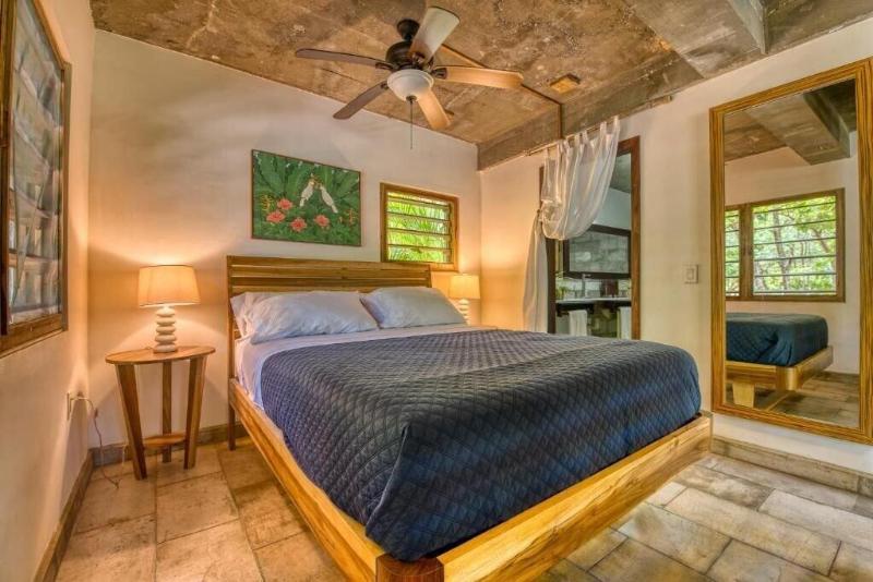 Camp Bay Lodge image