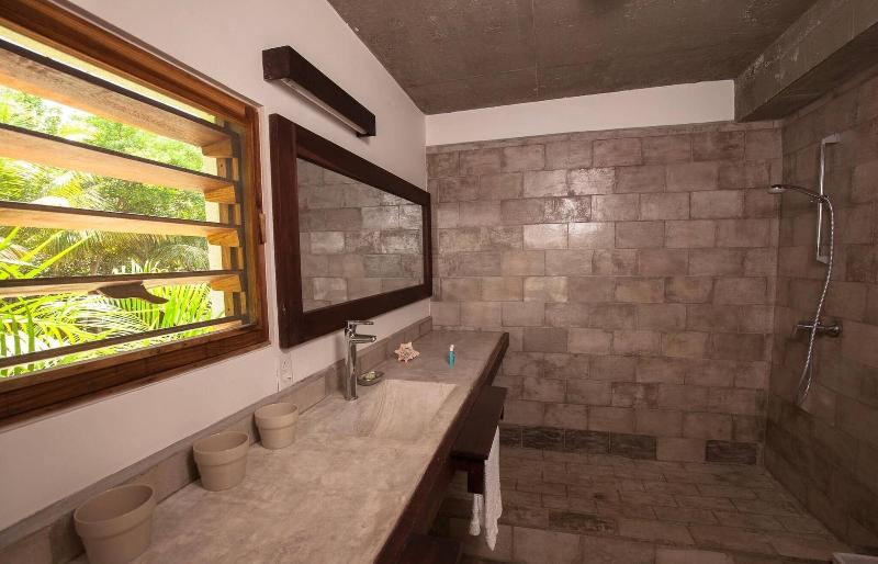 Camp Bay Lodge image