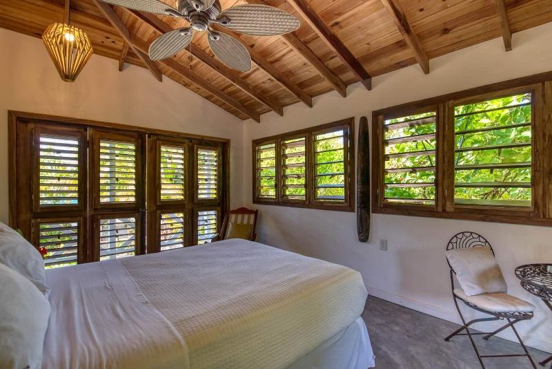 Camp Bay Lodge image